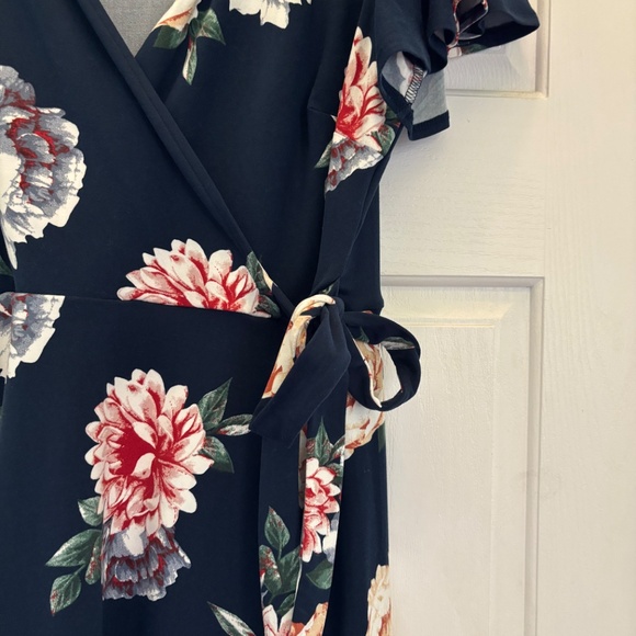 Fortune + Ivy Irene Faux Wrap Brushed Knit Maxi Dress.  Size IX - Picture 5 of 6